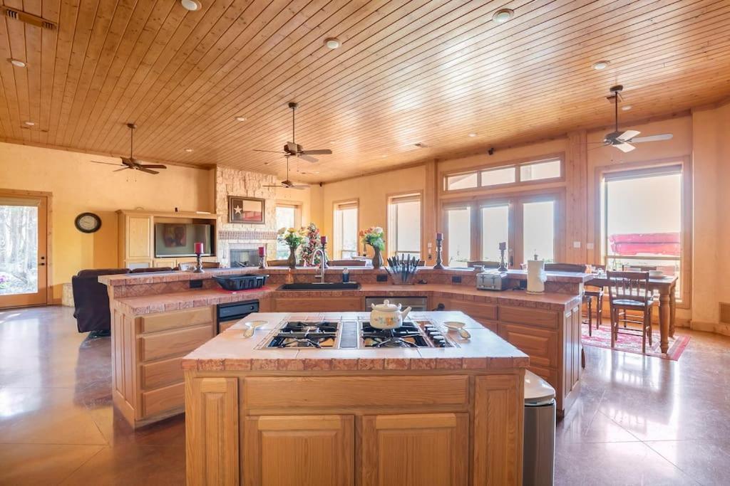 Texas Ranch House With 5 Bedroom And Fish Pond Dallas Luaran gambar